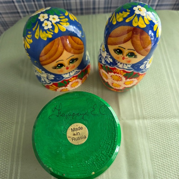 Russian Nesting Dolls set of 5. - Picture 5 of 7